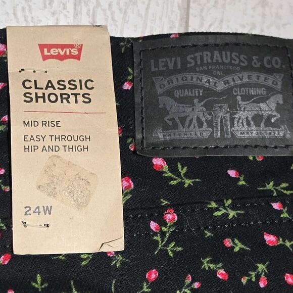 Levi's Shorts Women's Size 24W Black Denim Floral Mid Length Stretch Mid Rise - Picture 5 of 7